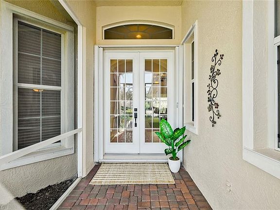 2nd image of 6078 Highwood Park CT