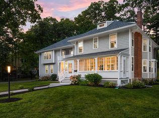 41 Oak St, Reading, MA 01867