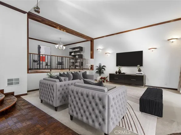17719 Magnolia Blvd, Encino, CA 91316
