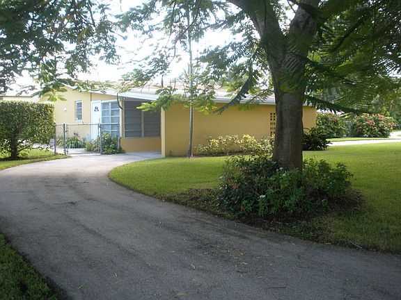  North Driveway