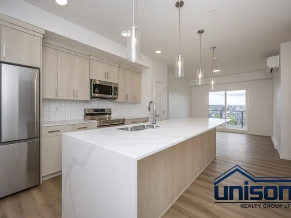 15126 37th St SW, Calgary, AB