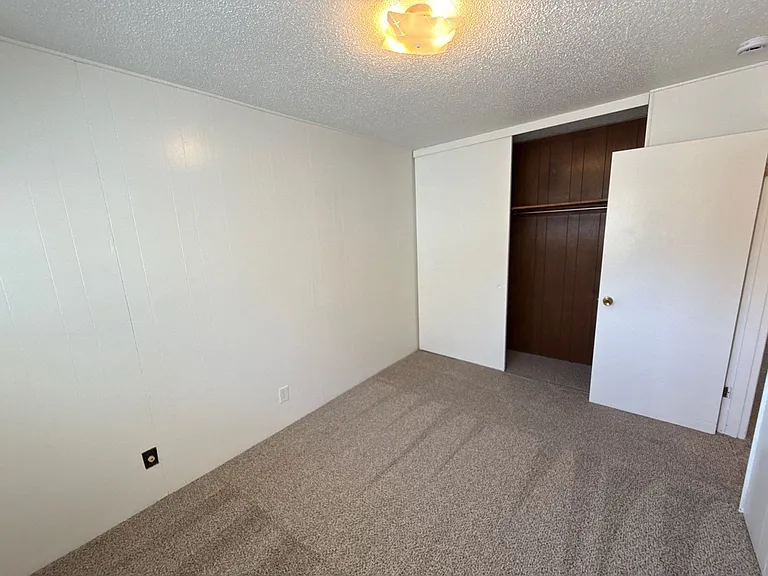 550 SW Levens St #21 — Photo 14