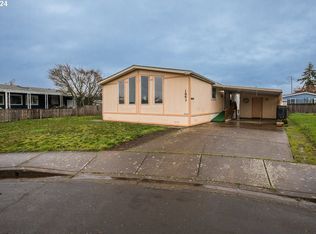 1963 McDonald Ct, Springfield, OR 97477