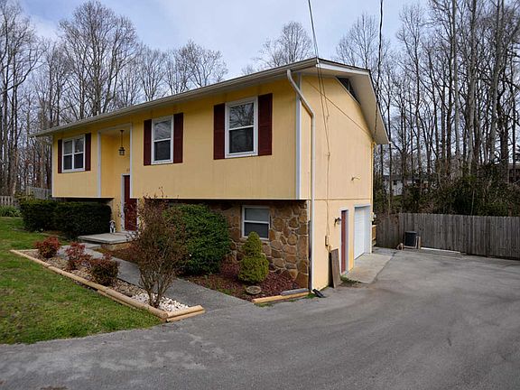 3rd image of 6000 Candler Ln