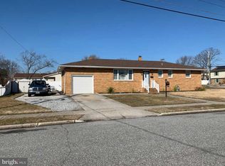 9 Troy Ave, Gibbstown, NJ 08027