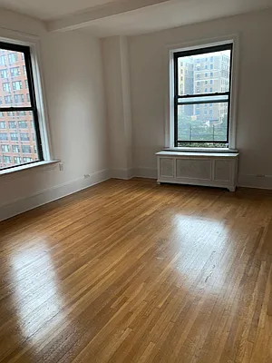 Rented by JMG Properties | media 30