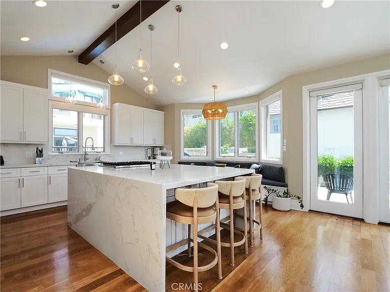 1026 Duncan Ave — Photo 13