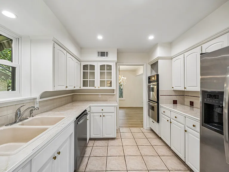 3566 Princess Ln — Photo 14