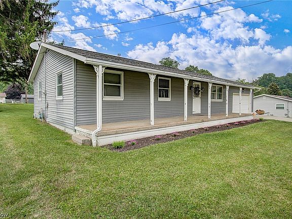 3rd image of 110 Juanita Dr