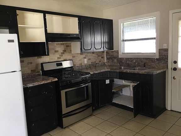 5th image of 813 Estelle Ave #813