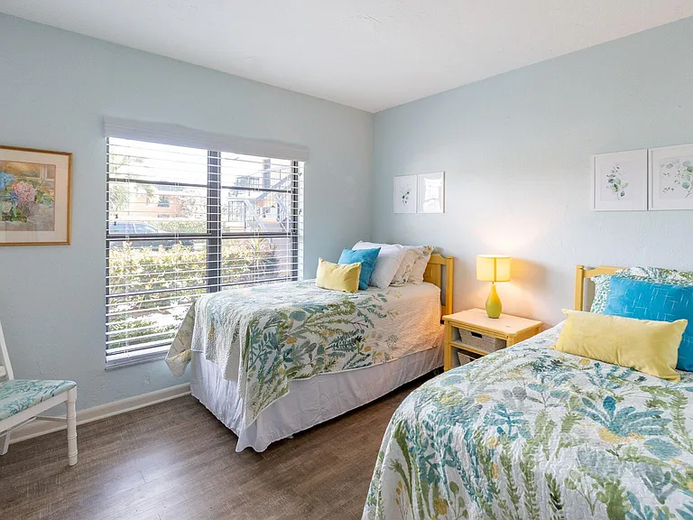 20 Greenbrier St #3-105 — Photo 16
