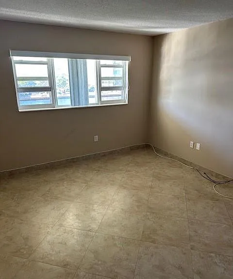 1889 S Ocean Dr #412 — Photo 7