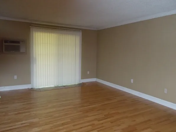 5 Midhurst Rd, Nashua, NH