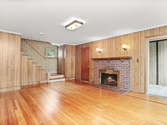 643 Harold St Mamaroneck NY-print-004-005-004-4200x2810-300dpi.jpg