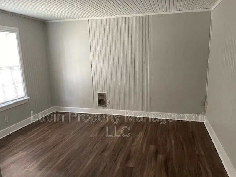 1 bed, 1.0 bath, $850 — Photo 3