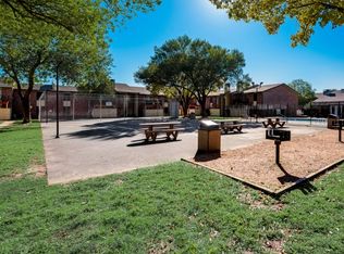 240 W Rochelle Rd #3-327, Irving, TX 75062