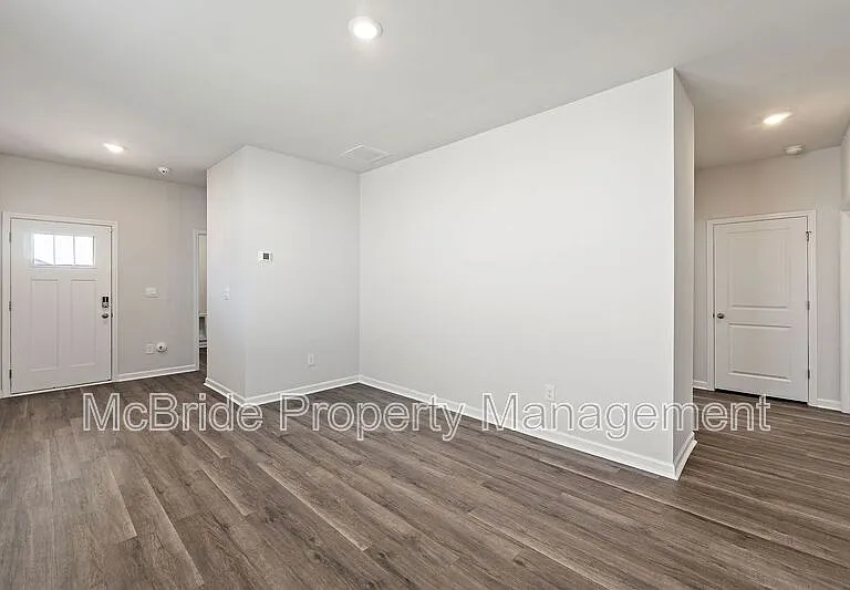 963 Raghorn Rd — Photo 3