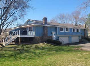 6915 Macbeth Cir, Woodbury, MN 55125