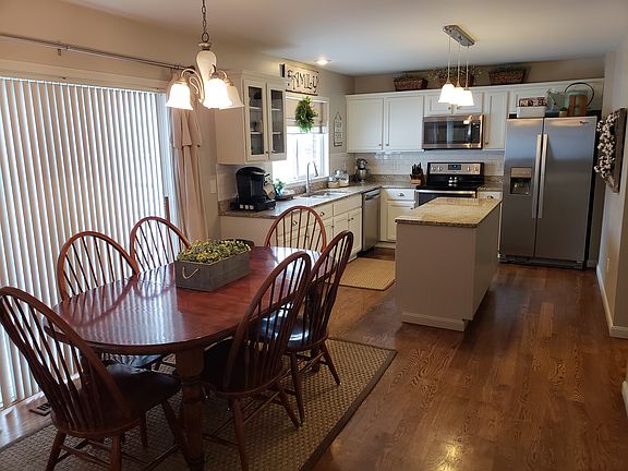 3rd image of 10132 Whittlesey Dr