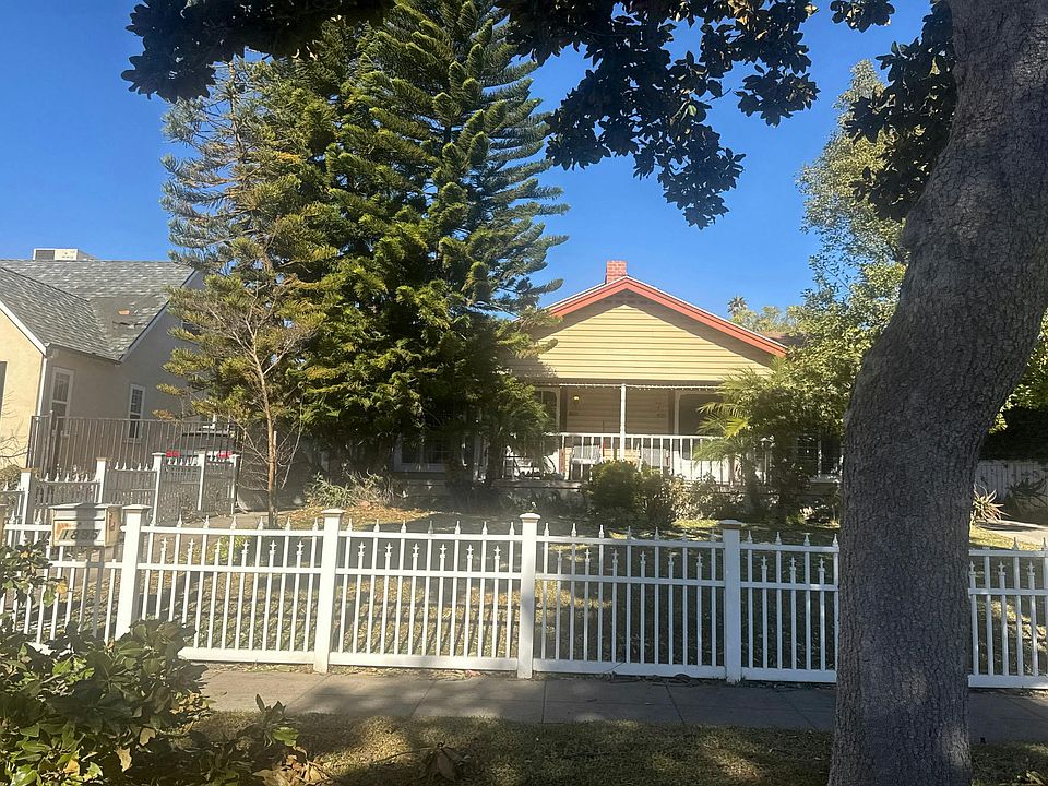 1st image of 1893-1895 Queensberry Rd