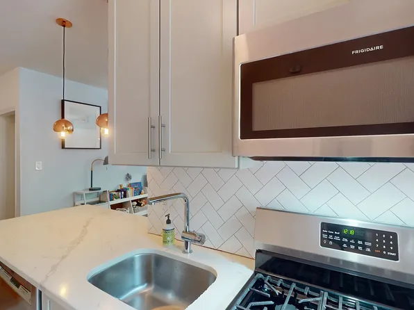 43-10 48th Avenue image 6 of 38