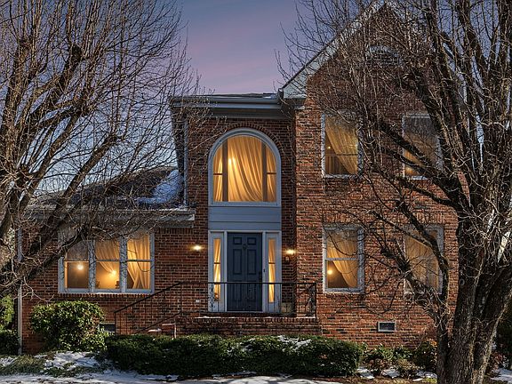 2nd image of 43 Belcaro Cir