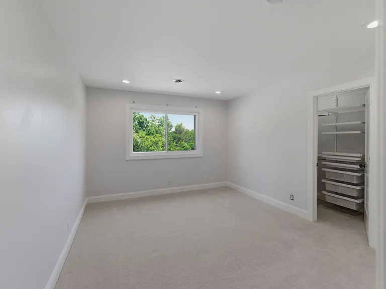 9748 Concord Pass — Photo 27