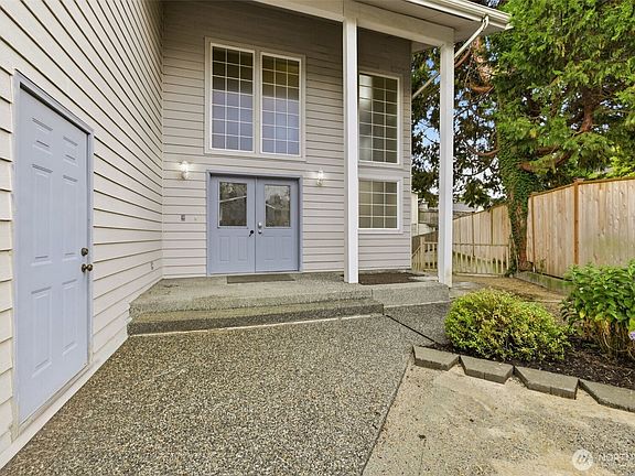 2nd image of 4729 Seahurst Avenue