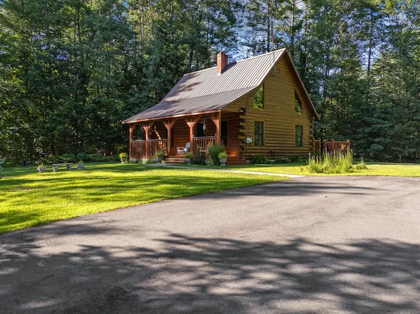 704 River Road, Leeds, ME 04263