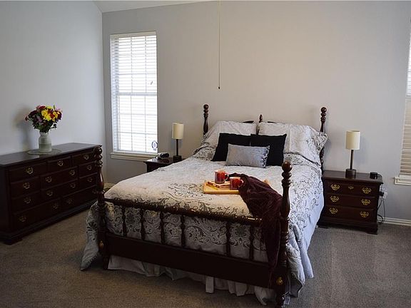 4th image of 3415 Excalibur Ct