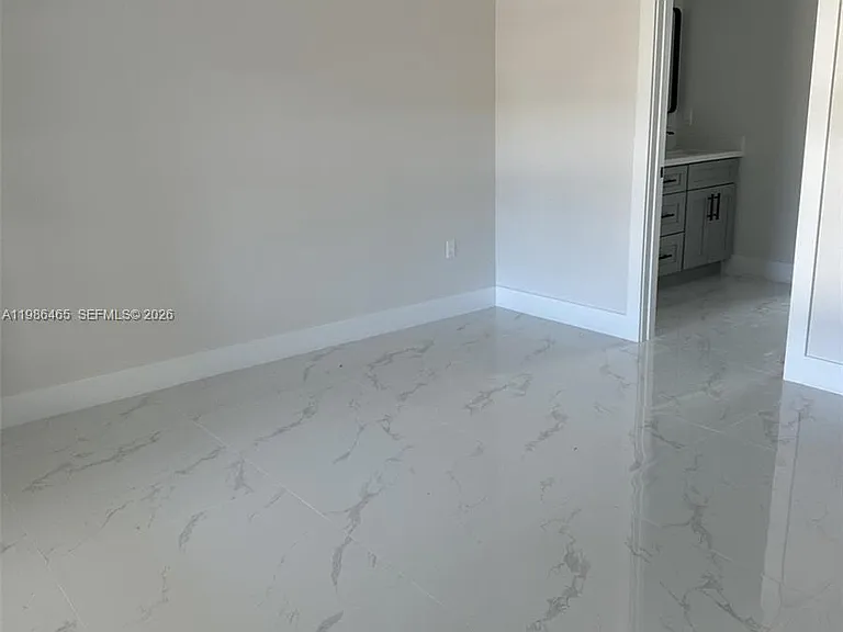 712 Euston Ave S — Photo 10
