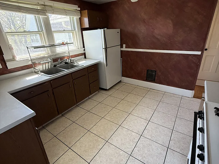 1021 Harlem Blvd #2 — Photo 11