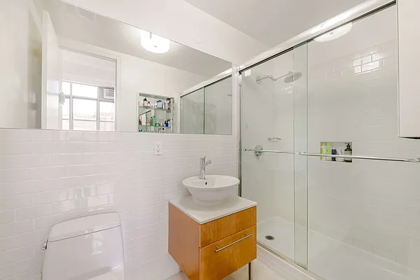 Rented by Compass | media 14