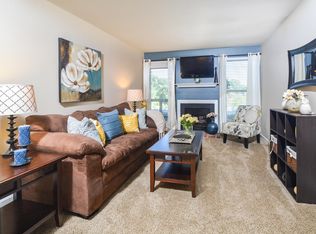 5681 Golf Ridge Dr APT D, Saint Louis, MO 63128