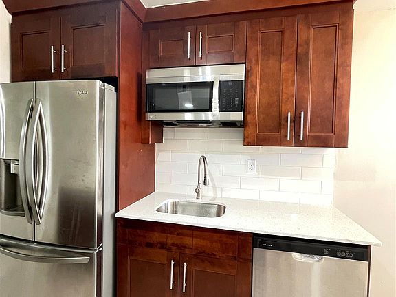 5th image of 2649 NW 48th Terrace #432