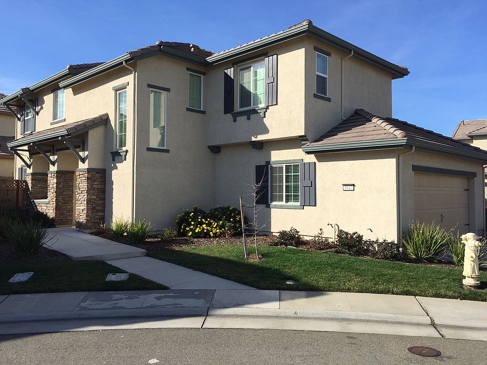 1st image of 1042 Landmark Cir