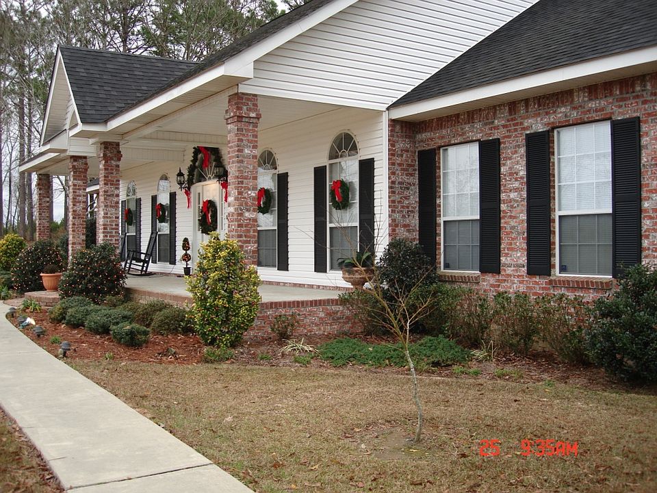 1st image of 52 Meadow Hill Dr