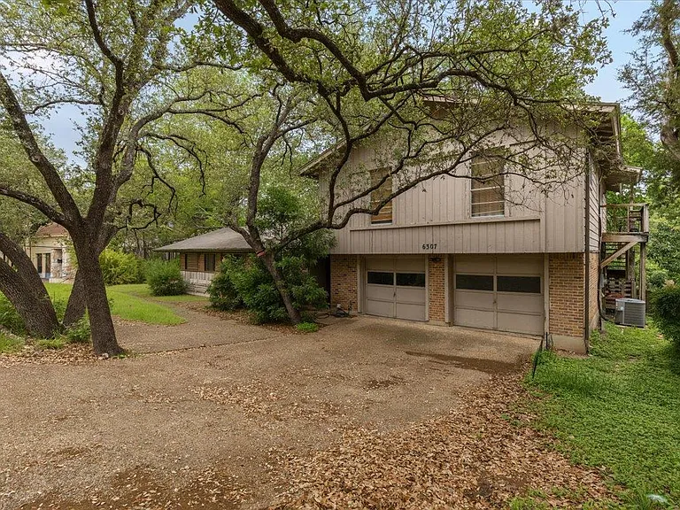 6307B Shadow Valley Dr — Photo 2