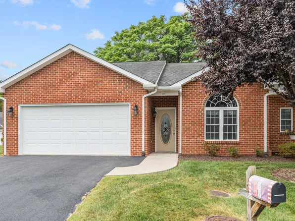 117 Berkley Ct, Troutville, VA 24175