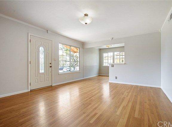 3rd image of 3485 Thornlake Ave