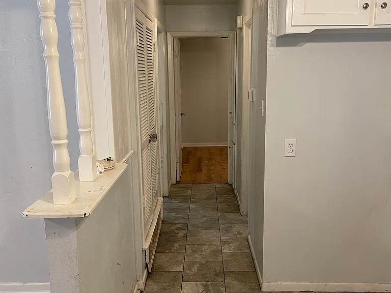 101 SW Rand Dr — Photo 4