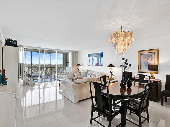 4th image of 303 N Riverside Drive #PH3