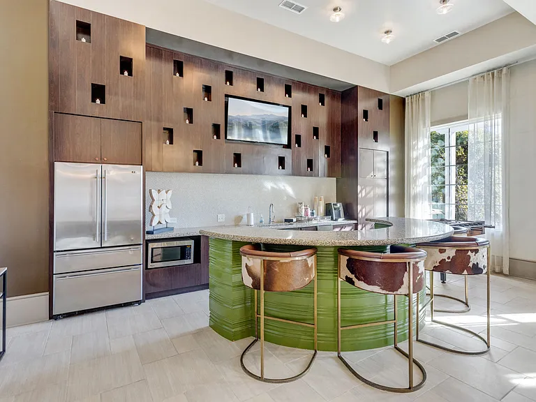 Resident Social Lounge & Full Kitchen