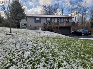1535 Hampton Dr, Gladwin, MI 48624