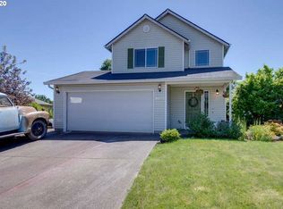 1069 SW View Crest Dr, Dundee, OR 97115