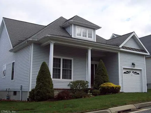 120 Jasmine Cir, Milford, CT 06461