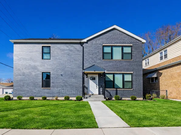 4448 Joliet Ave, Lyons, IL 60534