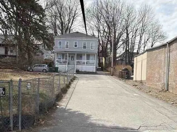 9 Payson St, Fitchburg, MA 01420