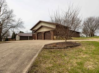 937 Ohio St, Darlington, WI 53530