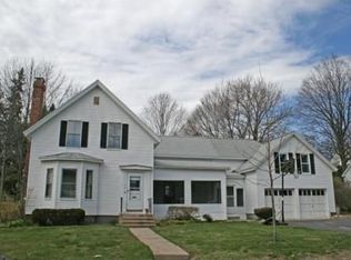 94 Edgell St, Gardner, MA 01440